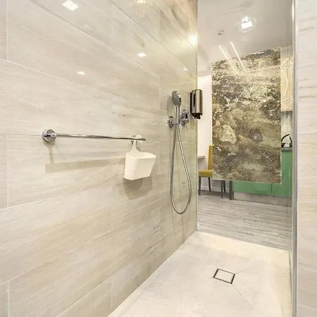 Like A Home براغ